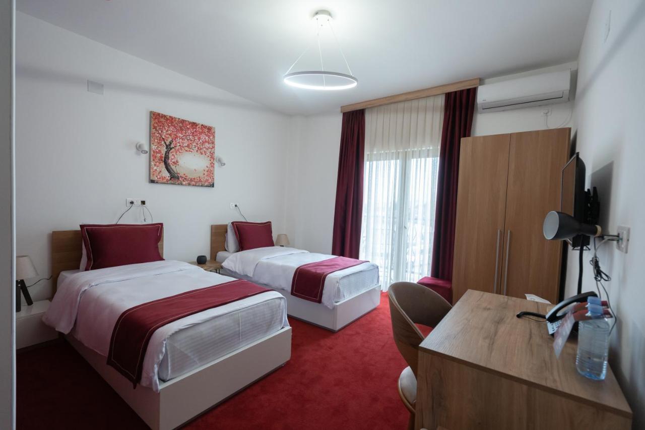 Austrian Palace Hotel Skopje Bagian luar foto