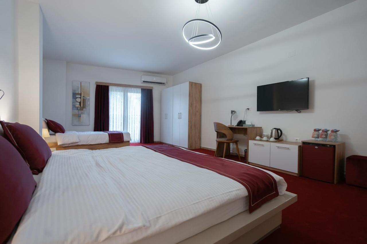 Austrian Palace Hotel Skopje Bagian luar foto