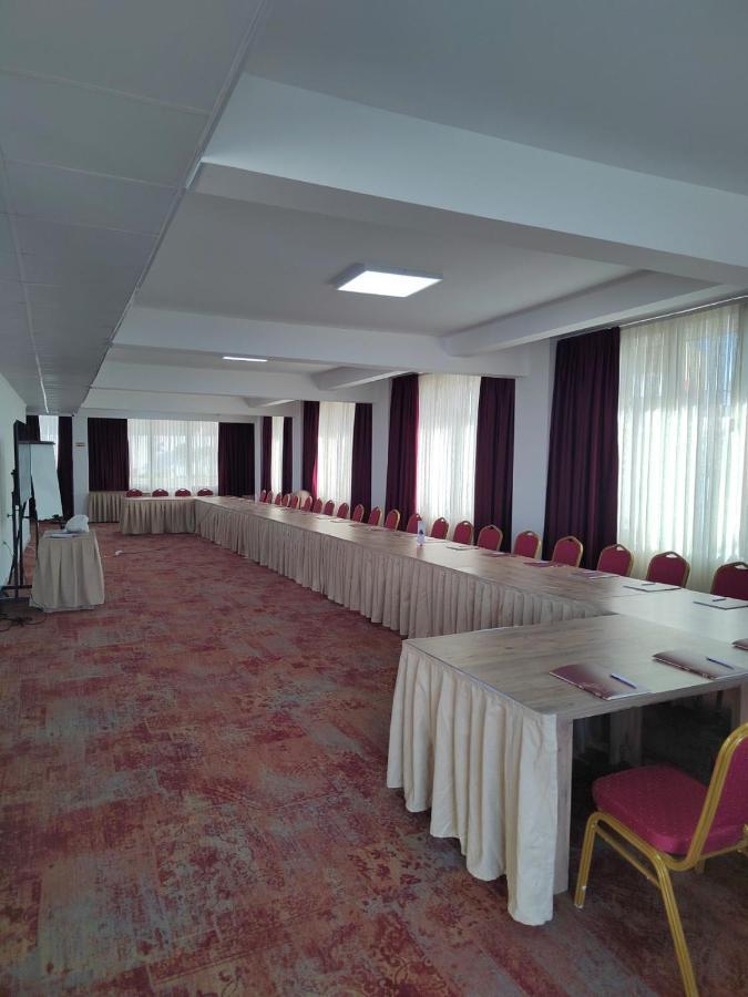 Austrian Palace Hotel Skopje Bagian luar foto